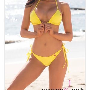 NWT Chynna dolls laguana string bikini size small in yellow